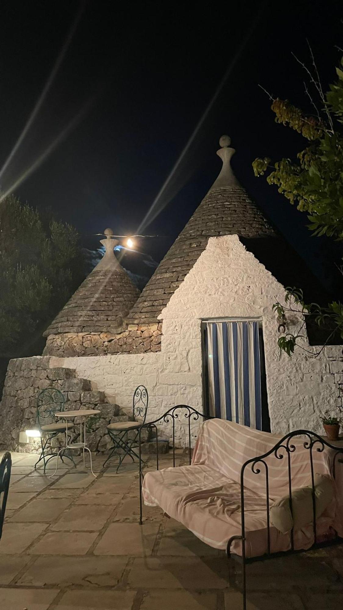 Trulli Di Ivana オストゥーニ 部屋 写真